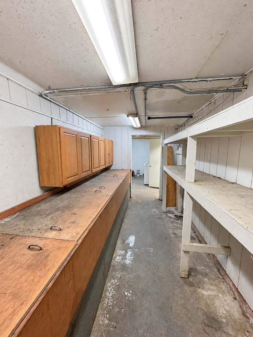 Red Gate Farm barn lease — Grain room