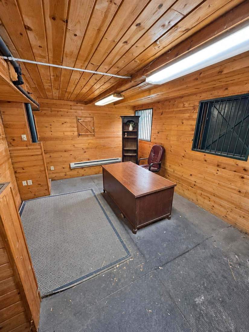 Red Gate Farm barn lease — Large barn office